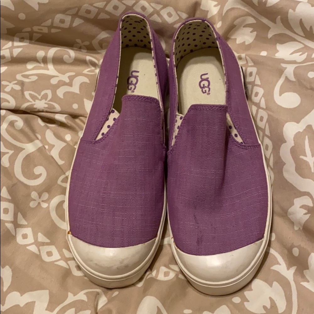 Big girls UGG canvas plum slip on sz 5